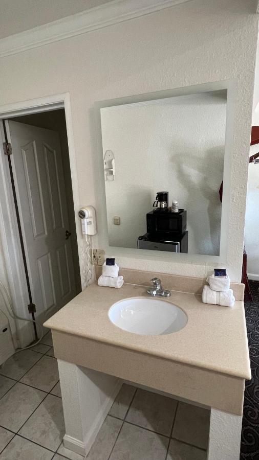 Americas Best Value Inn Hanford Luaran gambar