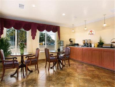 Americas Best Value Inn Hanford Restoran gambar